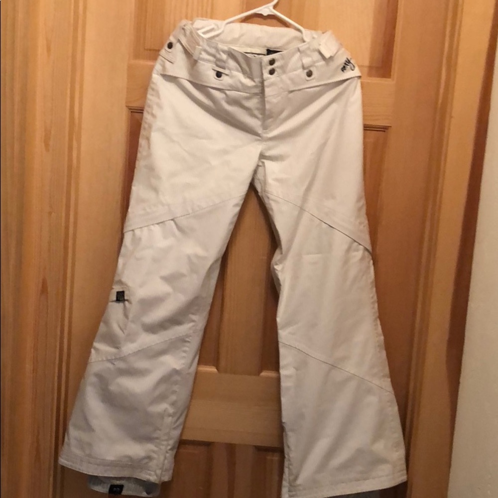 Roxy white and grey striped snow pants in Med.